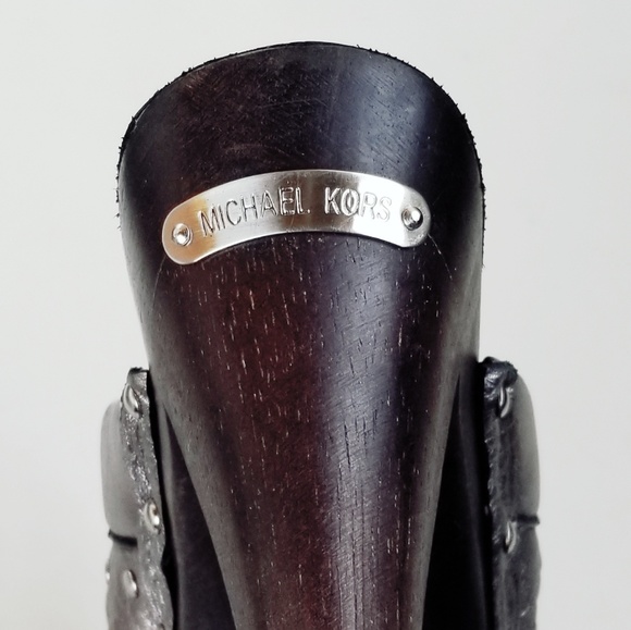 MICHAEL KORS Silver Clogs - Picture 6 of 7